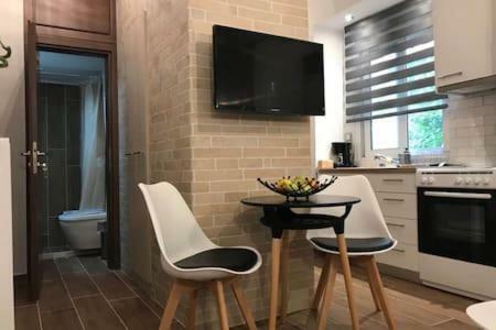 Cozy Studio 50M From Sea 아테네 외부 사진