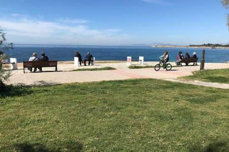 Cozy Studio 50M From Sea 아테네 외부 사진