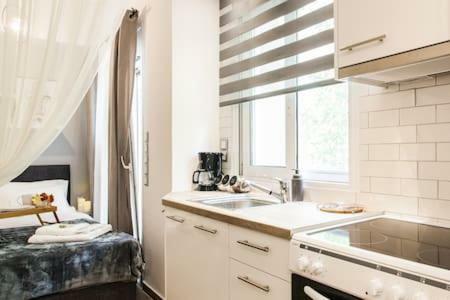 Cozy Studio 50M From Sea 아테네 외부 사진