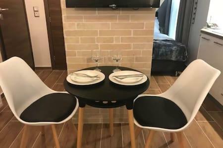 Cozy Studio 50M From Sea 아테네 외부 사진